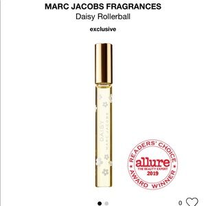 𝐃𝐚𝐢𝐬𝐲  𝐌𝐚𝐫𝐜 𝐉𝐚𝐜𝐨𝐛𝐬